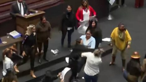 Agresiones a diputada Erika Chávez durante interpelación