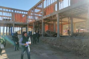 GAMO entregará colegios en Oruro