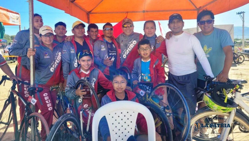 Delegación de Oruro en triatlón