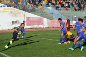 EM Huanuni se alista para el partido contra Sur-Car en la Copa Simón Bolívar