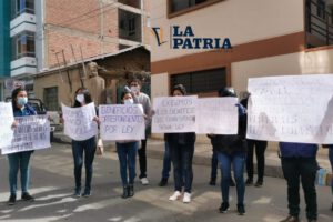 Exfuncionarios Banco Fassil piden garantía de pago