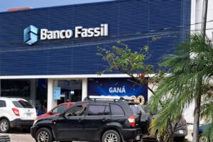 Caída del Banco Fassil