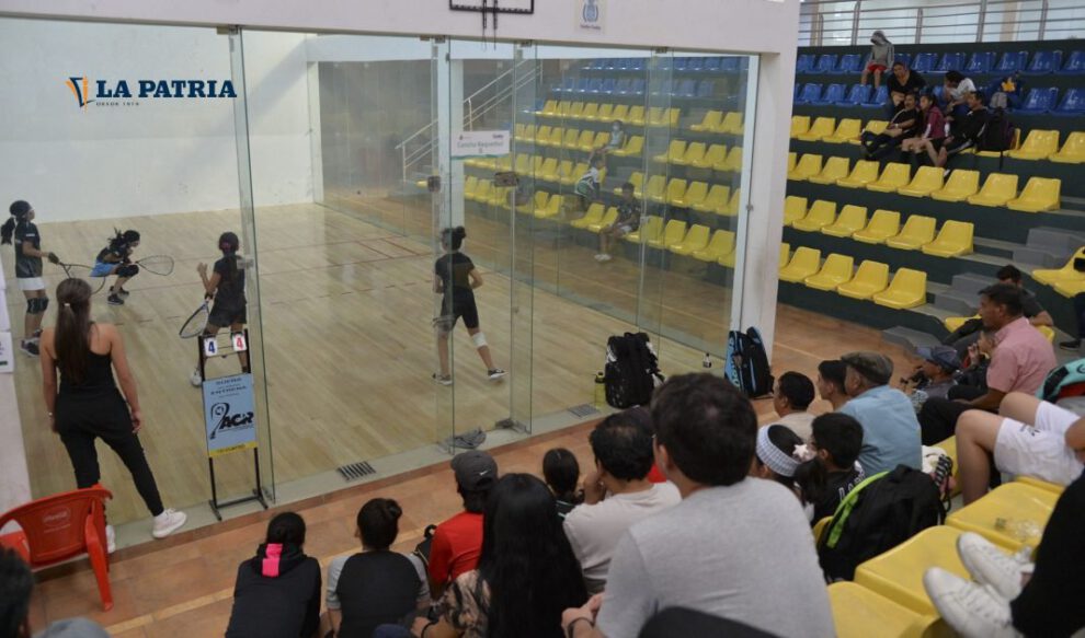 Camila Rivero destaca en el torneo nacional de ráquetbol