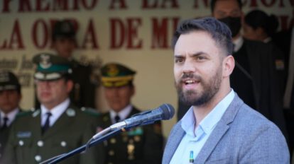 Ministro de Gobierno ofrece garantías a periodista investigador del caso Banco Fassil
