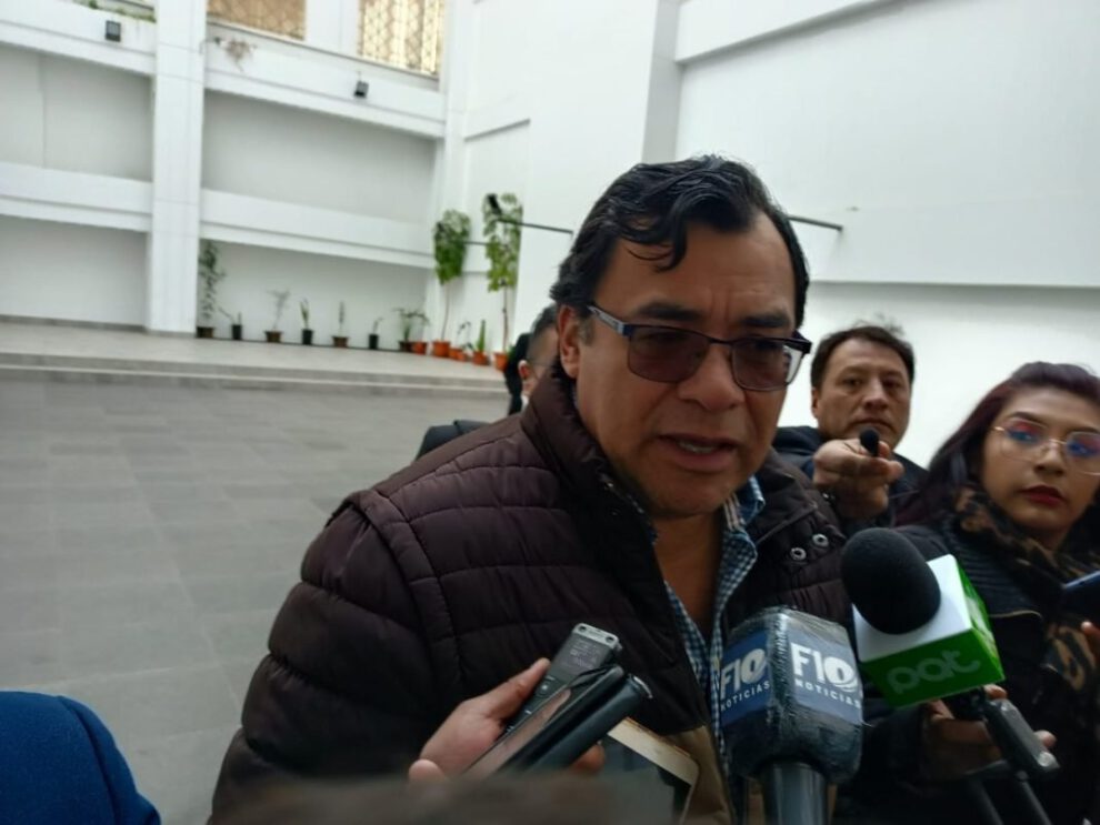 Censura o voto de confianza al Ministro de Justicia