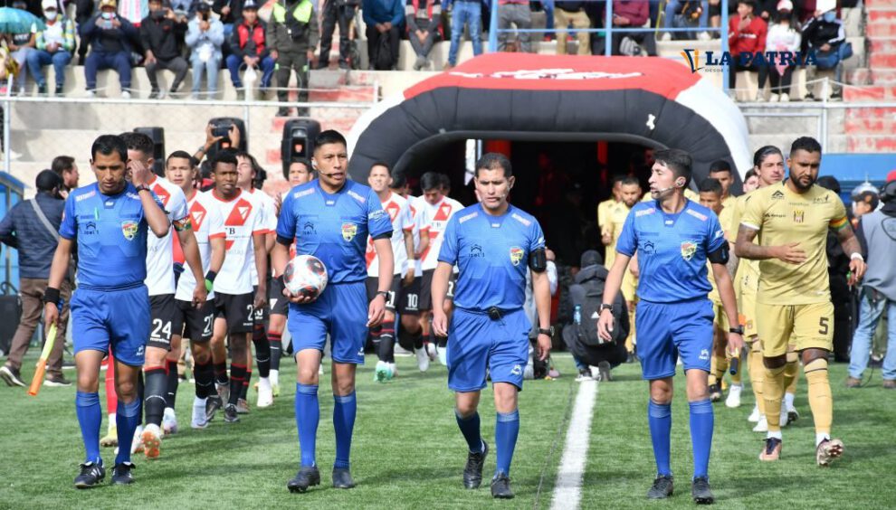 Sistema de control del arbitraje en el fútbol boliviano