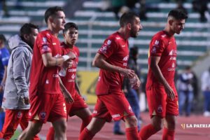 Barras bravas de Guabirá encaran a los jugadores tras derrota