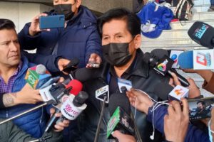 Censura al ministro de Justicia por el senador Félix Ajpi