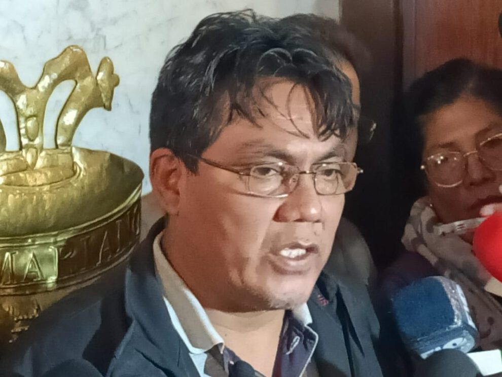 Héctor Arce impugna resolución de sobreseimiento por corrupción en la ABC