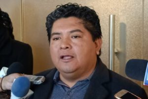 Interventor del Banco Fassil criticado por Andrés Romero