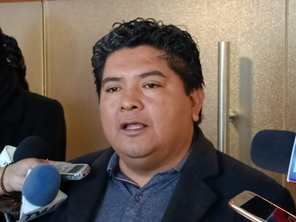 Interventor del Banco Fassil criticado por Andrés Romero