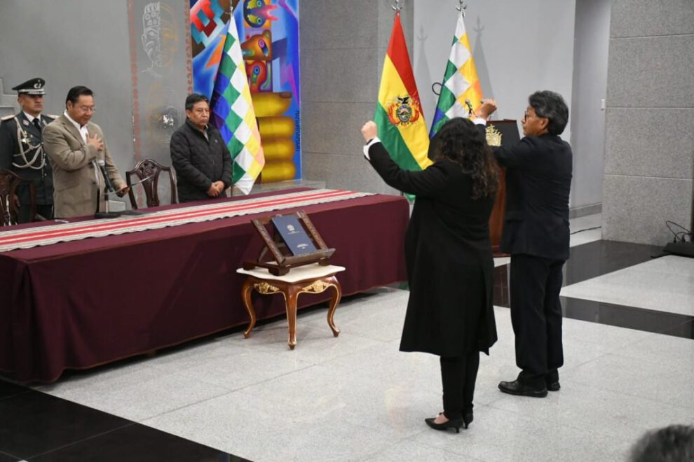 Nuevos ministros de Salud y Deportes en Bolivia