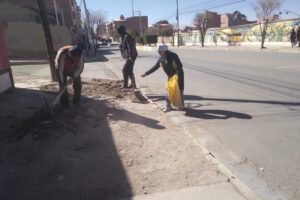 Limpieza en Oruro durante la jornada de limpieza