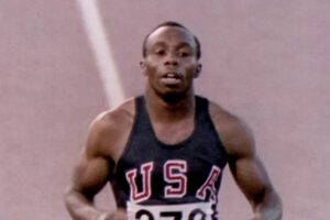 Fallece Jim Hines, el primer hombre en correr los 100 metros lisos en menos de 10 segundos