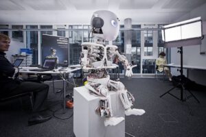 Regulación de la inteligencia artificial para evitar daños irreversibles