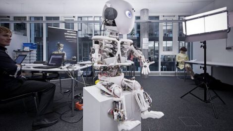 Regulación de la inteligencia artificial para evitar daños irreversibles