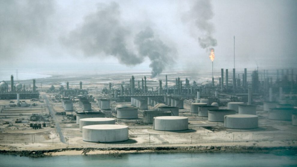 Arabia Saudita disminución de producción de petróleo