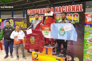 Luis Terrazas López en el torneo nacional de powerlifting
