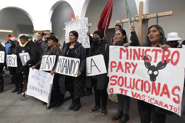Profesores en el Día del Maestro protestan por la malla curricular en Bolivia