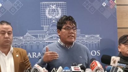 El diputado oficialista, Héctor Arce, habla sobre el caso narcovuelo