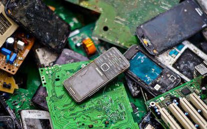 Reciclaje de residuos electrónicos para ayudar al medio ambiente