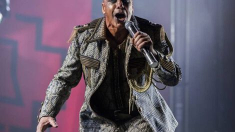 Till Lindemann, vocalista de Rammstein, acusado de agresiones sexuales