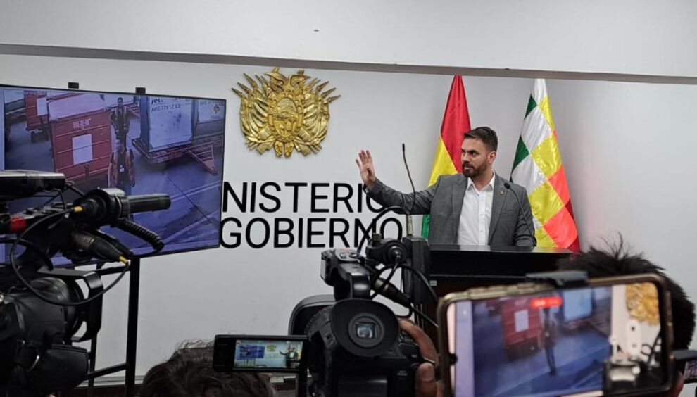 Ministro de Gobierno, Eduardo Del Castillo habla sobre el caso Narcovuelo