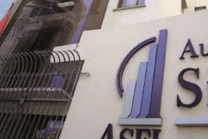 ASFI adeudos laborales Banco Fassil