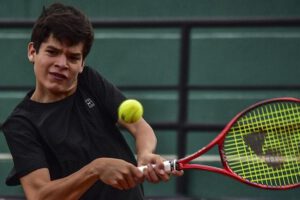 Juan Carlos Prado se clasificó en semifinales del Roland Garros Junior