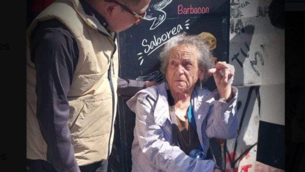 Amparo Carvajal en vigilia por derechos humanos