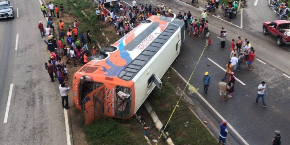 Accidente de bus en Portachuelo