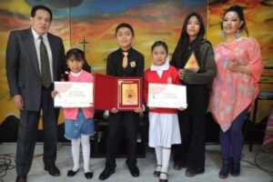 Concurso de Poesía y Canto Rikjchary Llajta