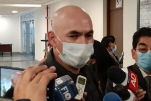 Interpelación a ministra de Salud por Fernando Vaca