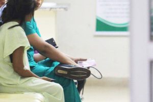 Adolescente intenta abortar en el hospital