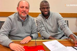 Enner Valencia firma contrato con Internacional de Porto Alegre
