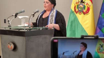 Veto a funcionarios del MAS según María Nela Prada