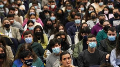 Uso obligatorio de mascarillas en colegios ante brote de virus respiratorio sincitial