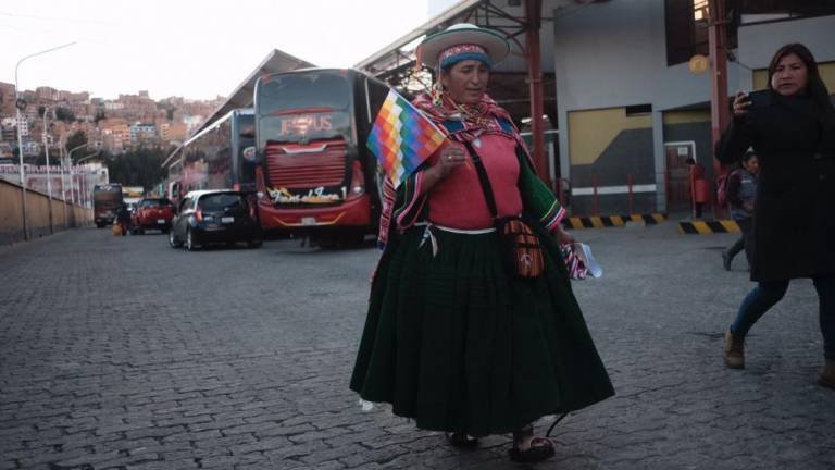 Lidia Patty en predios de la terminal de buses de La Paz