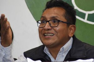 Conflicto en Apdhb con Pedro Callisaya