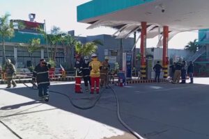 Explosión en estación de servicio en Santa Cruz