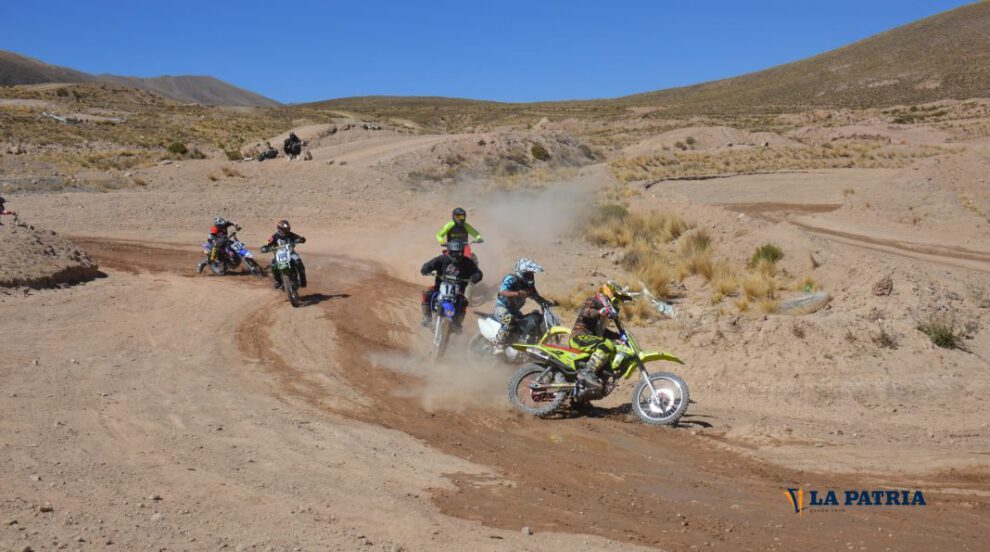 Vargas destacado motociclismo Oruro