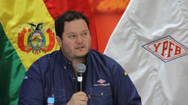 YPFB reduce precio de importación de gasolina y diésel