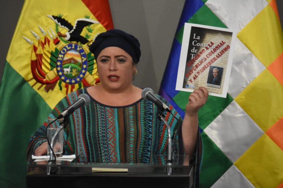 Propuesta de nueva Constitución rechazada por María Nela Prada