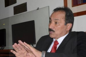 Gestora Pública defiende su legalidad ante acusaciones del rector de la Uagrm, Vicente Cuellar