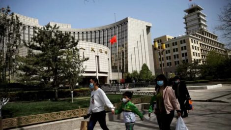 China recorta tasas de interés para impulsar su economía