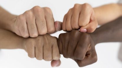 Microcuentos bolivianos ganan concurso contra el racismo