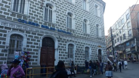 Renuncia de directora del Colegio Inglés Católico