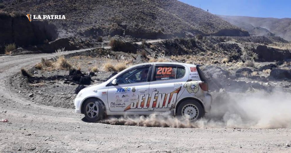 Cuarta prueba departamental de automovilismo en Oruro