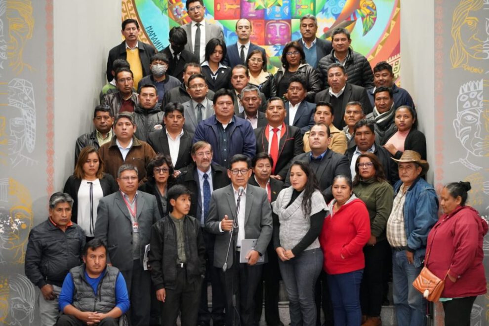Comisión multidisciplinaria violencia colegios