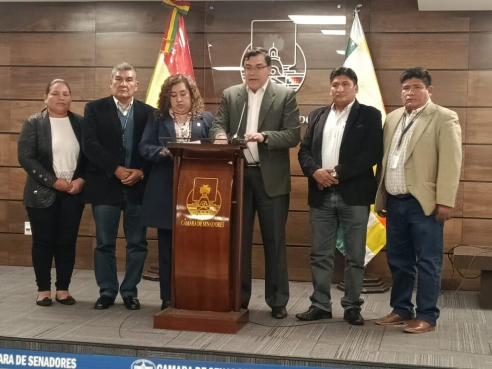 Aumento salarial de legisladores del MAS